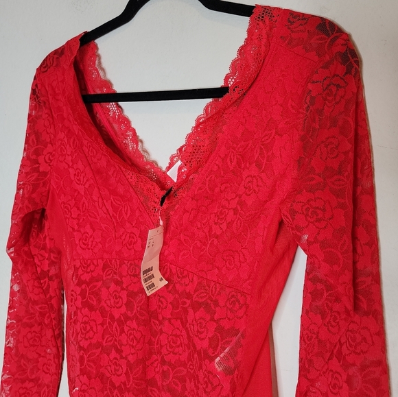 NWT H&M Red Lace Long Sleeve Sheer Bodysuit Size Large - Picture 5 of 16
